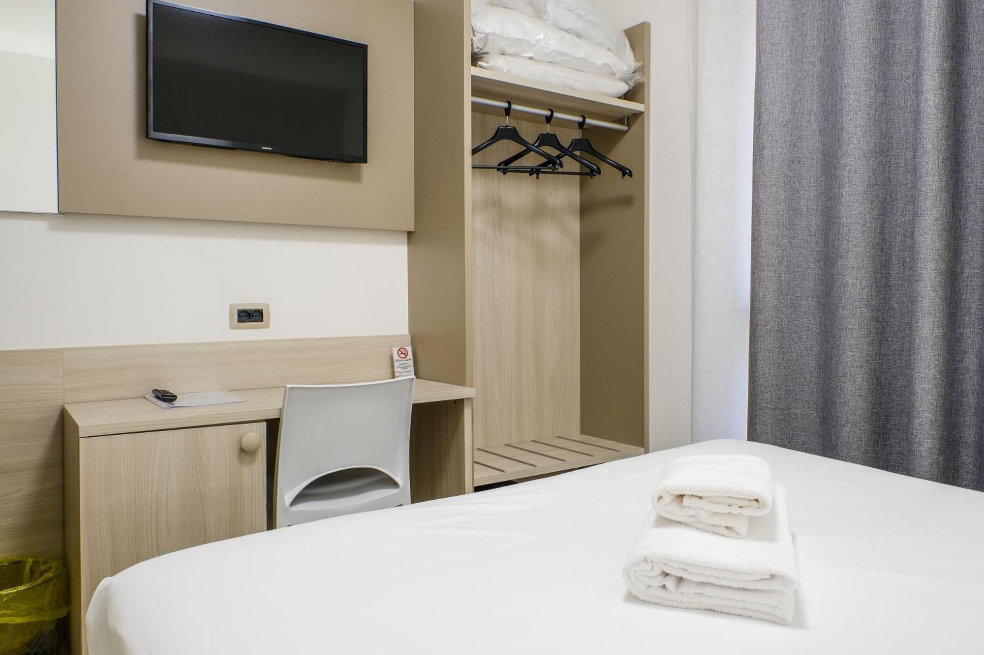 B&B Hotel Roy Silea Luaran gambar